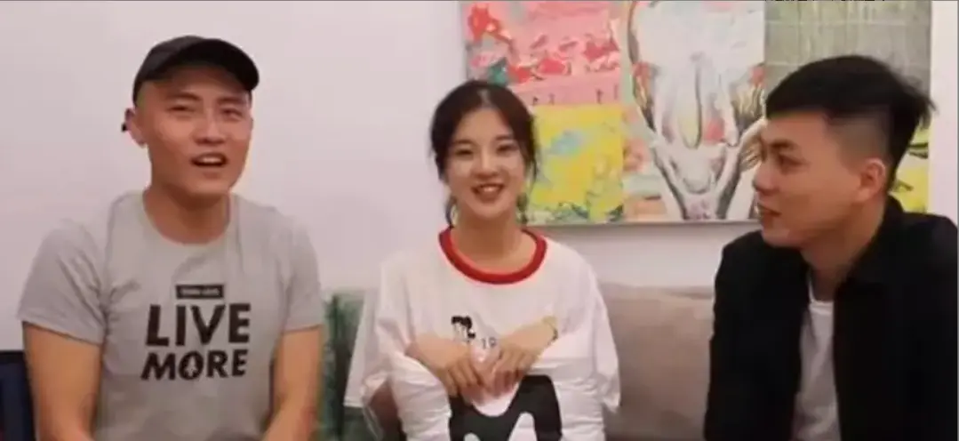 《兄妹蕉谈》未删减完整版免费在线观看-青春懵懂学生角色林予曦-兄妹蕉谈全集资源蓝光超清无删版
